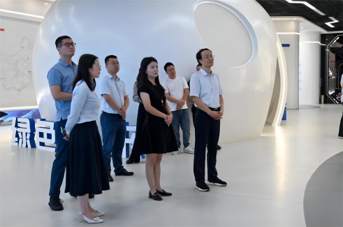 无锡市委研究室考察调研球速体育
股份