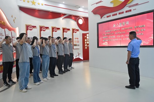 重温红色岁月 共话经典篇章 | 球速体育
党委开展庆建党103周年红色阅读活动